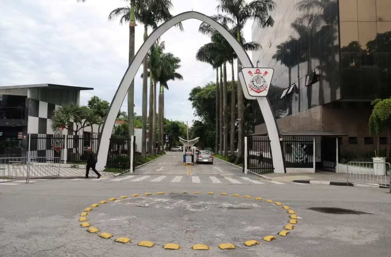 Imagem da noticia Corinthians fecha semestre com déficit de R$ 60 milhões