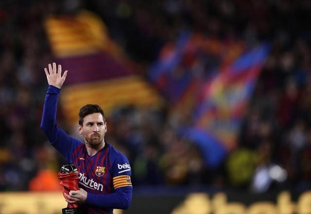 Imagem da noticia Camarote e R$ 50 milhões: veja os pedidos de Messi para ficar no Barcelona