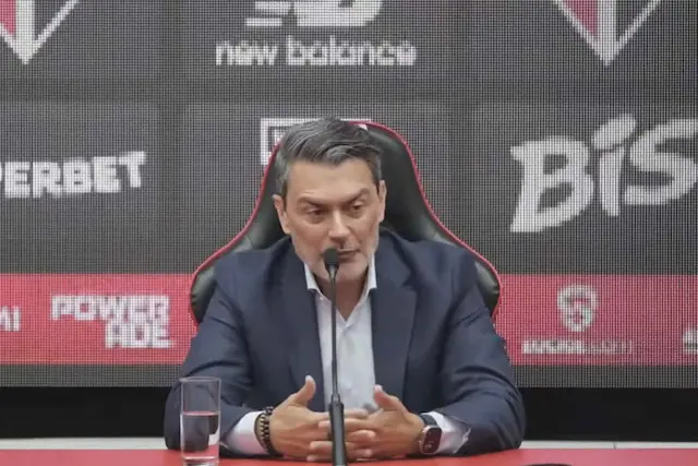 Diretor do São Paulo critica VAR e vê erro decisivo na semifinal contra o Palmeiras Diretor do São Paulo critica VAR e vê erro decisivo na semifinal contra o Palmeiras