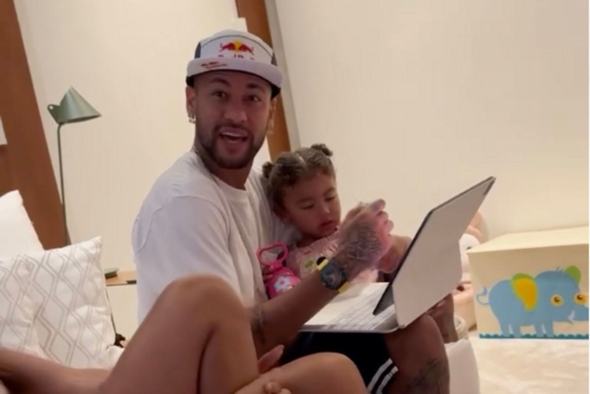 Imagem da noticia Neymar descobre que vai ser titio de primeira viagem