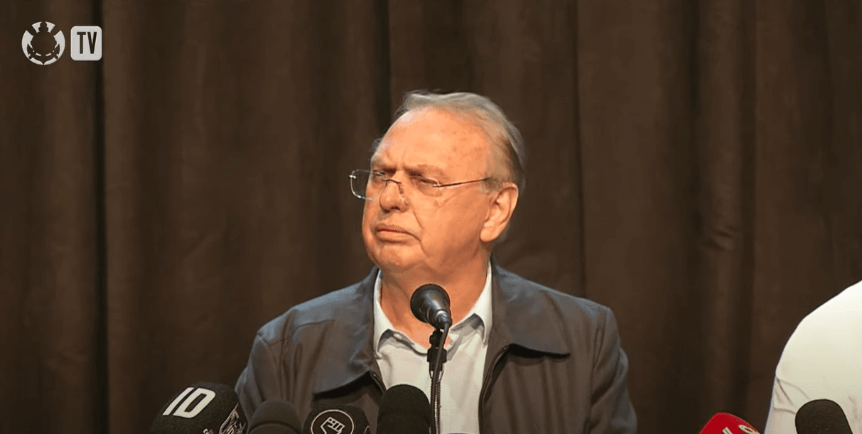 Imagem da noticia Stabile detalha ocupação de torcedores do Corinthians no Parque São Jorge: "Vieram para conversar"