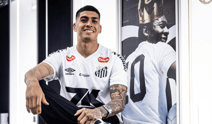 Imagem da noticia Adonis Frías é apresentado no Santos: ''Maior desafio da minha carreira''