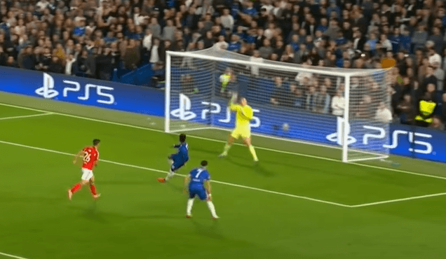 Imagem da noticia Estêvão quase marca seu primeiro gol na Champions League