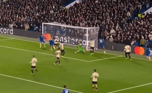 Gol do Chelsea! Koundé marca contra na Champions Gol do Chelsea! Koundé marca contra na Champions