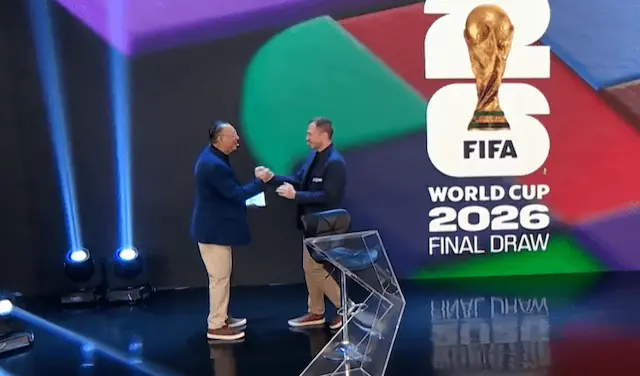 Tiago Leifert conta história emocionante com Galvão Bueno: "Comecei a trabalhar na TV por causa dele" Tiago Leifert conta história emocionante com Galvão Bueno: "Comecei a trabalhar na TV por causa dele"