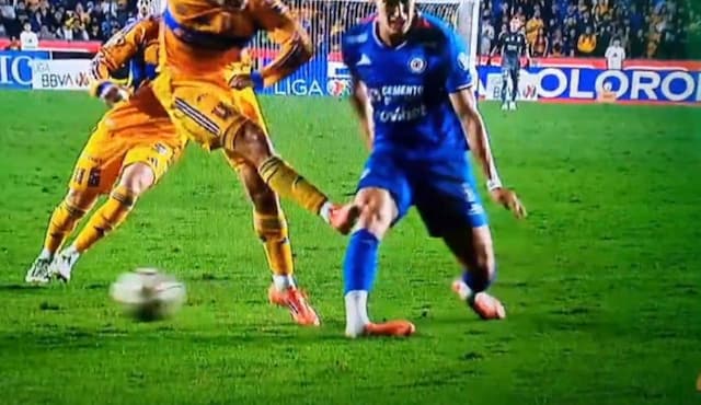 Adversário do Fla no Intercontinental, Cruz Azul é eliminado no Mexicano Adversário do Fla no Intercontinental, Cruz Azul é eliminado no Mexicano