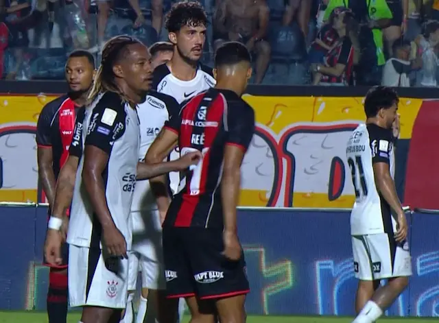 Corinthians empata sem gols com Vitória e entra na zona de rebaixamento Corinthians empata sem gols com Vitória e entra na zona de rebaixamento