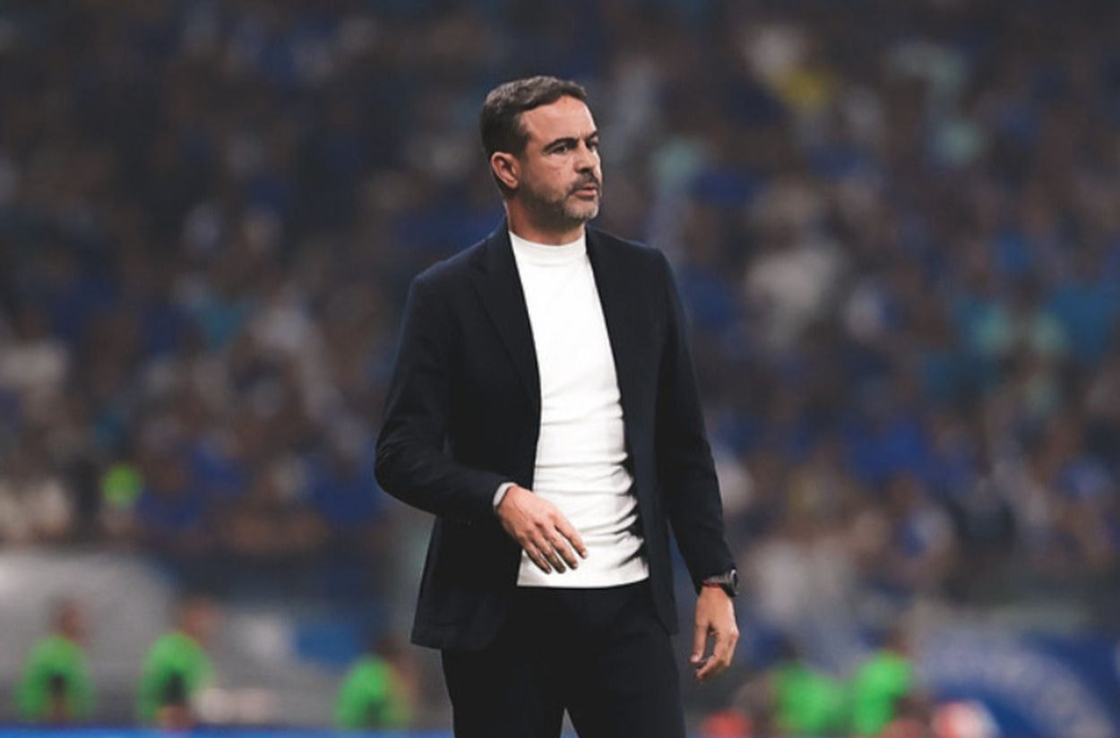 Imagem da noticia Artur Jorge analisa a derrota do Cruzeiro: “A torcida não merecia essa derrota"