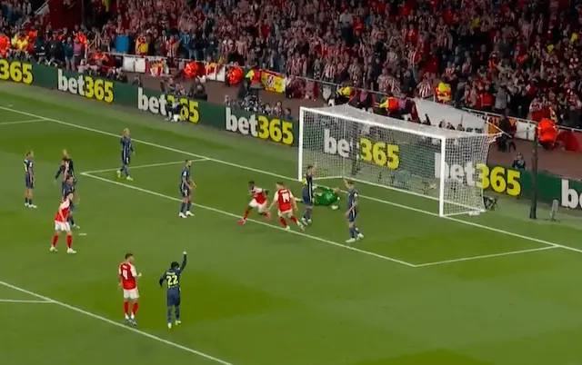 GOL DO ARSENAL! Saka abre o placar para o clube inglês na Champions GOL DO ARSENAL! Saka abre o placar para o clube inglês na Champions