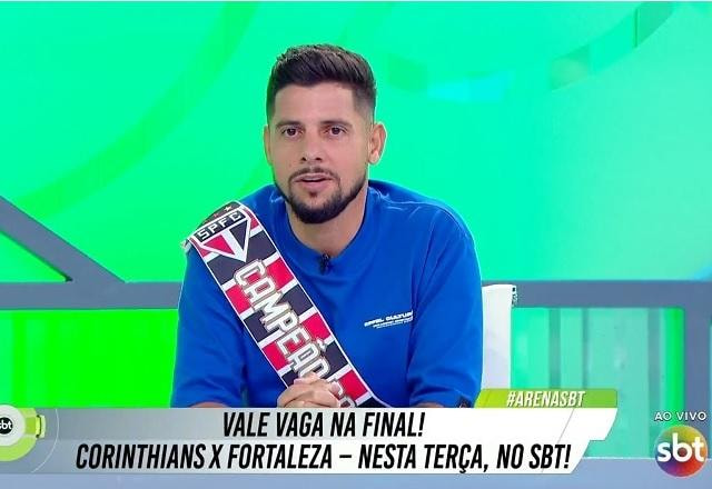 Imagem da noticia Cicinho vê Fortaleza favorito contra o Corinthians: "Vamos deitar no Castelão"