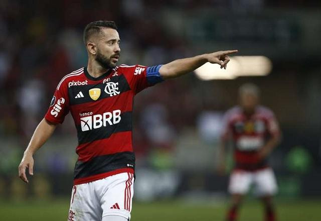 Imagem da noticia Mercado da bola: Everton Ribeiro analisa propostas de Flamengo e Bahia