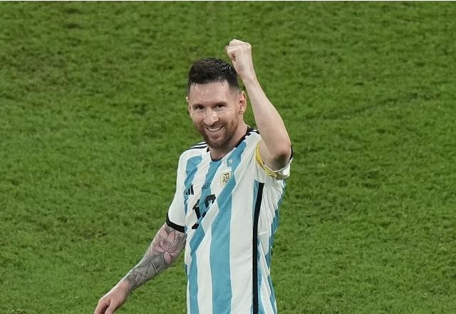 Imagem da noticia Com gol de Messi, Argentina vence Austrália e avança às quartas da Copa