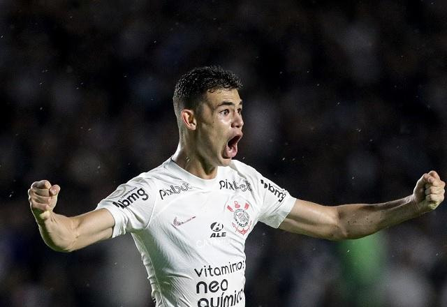 Imagem da noticia Corinthians: diretor do PSG comenta interesse em Gabriel Moscardo