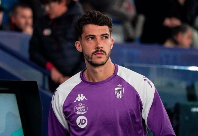 Imagem da noticia Corinthians encaminha contratação de Gustavo Henrique; veja detalhes