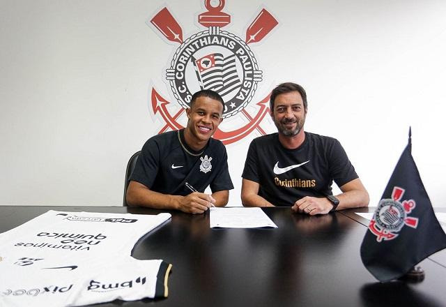 Imagem da noticia Corinthians renova com joia da base e põe multa rescisória em R$ 660 milhões