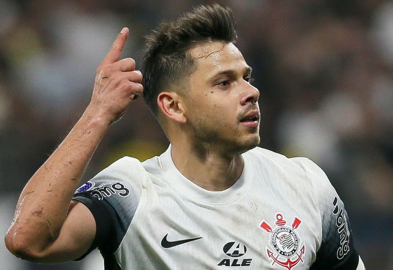 Imagem da noticia Corinthians volta a vencer Fortaleza e se garante nas semifinais da Sul-Americana