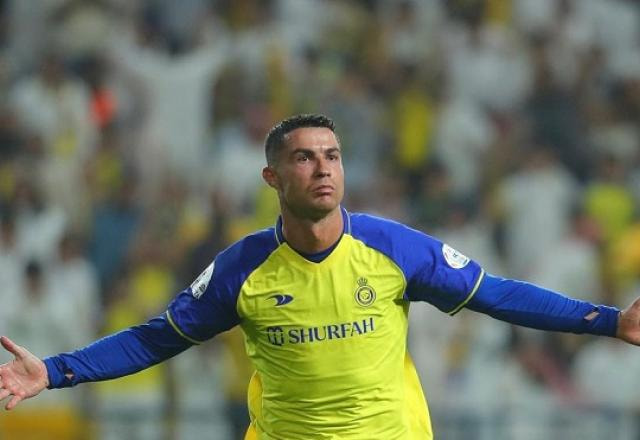 Imagem da noticia Indireta? CR7 diz que futebol da Arábia é melhor que MLS, destino de Messi