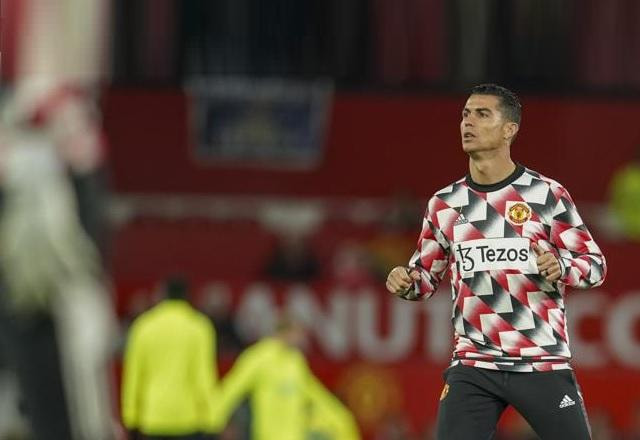Imagem da noticia Afastado do United, Cristiano Ronaldo diz que "ceder à pressão não é uma opção"