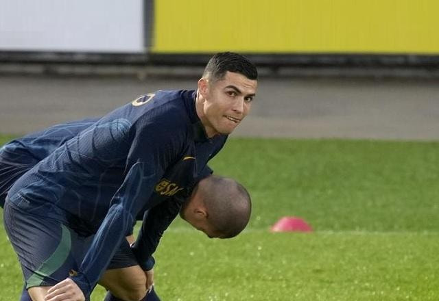 Imagem da noticia Cristiano Ronaldo diz que está "blindado" e pede: "Não falem de mim"