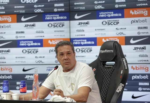 Imagem da noticia Luxemburgo nega briga com modernidade e rejeita passividade no Corinthians