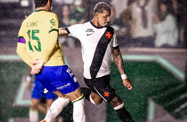 David destaca clima mais leve após chegada de Renato Gaúcho no Vasco David destaca clima mais leve após chegada de Renato Gaúcho no Vasco