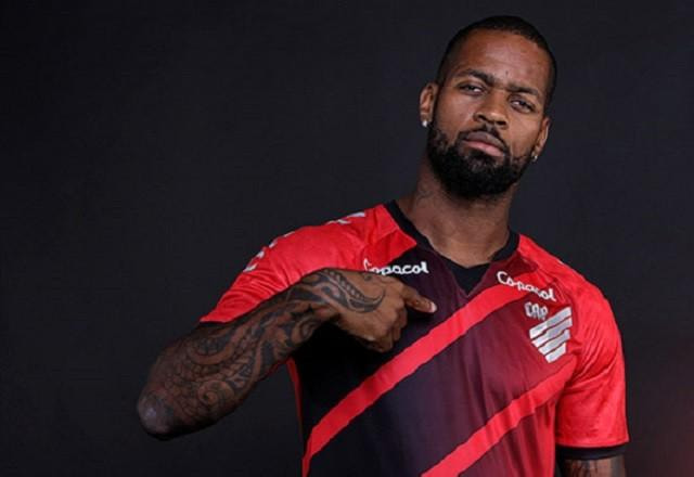 Imagem da noticia Athletico-PR anuncia contratação do zagueiro Dedé