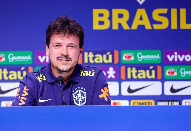 Imagem da noticia Diniz admite que não convocou Paquetá por investigação por apostas