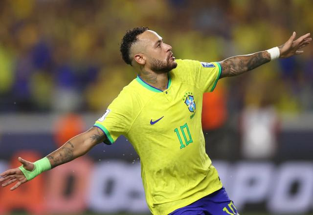 Imagem da noticia Diniz estreia na seleção com goleada sobre a Bolívia e gol histórico de Neymar