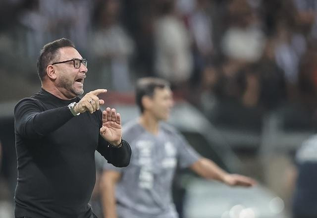 Imagem da noticia Diretor de futebol do Atlético-MG descarta demissão de Turco Mohamed