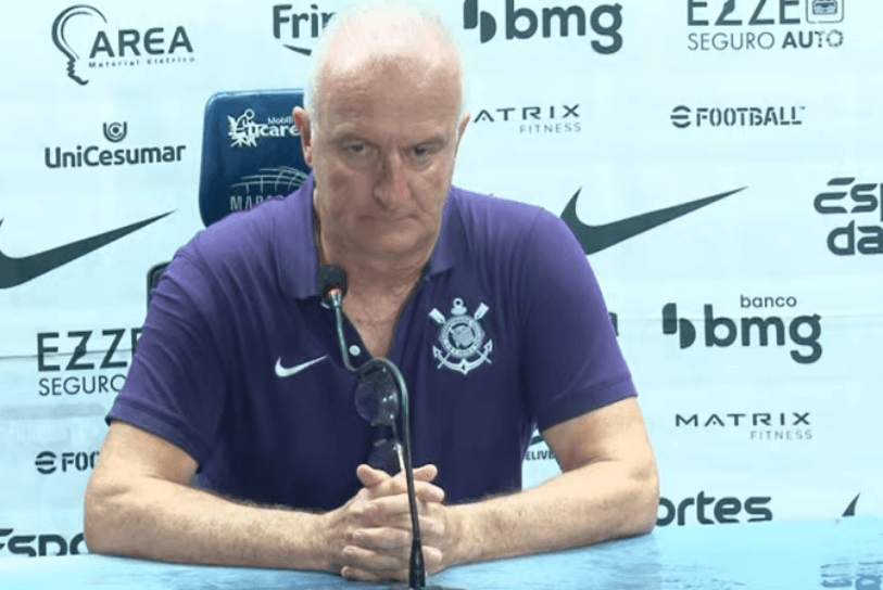 Imagem da noticia Dorival recorda de saída da seleção em noite de título: "Poucos estenderam a mão"