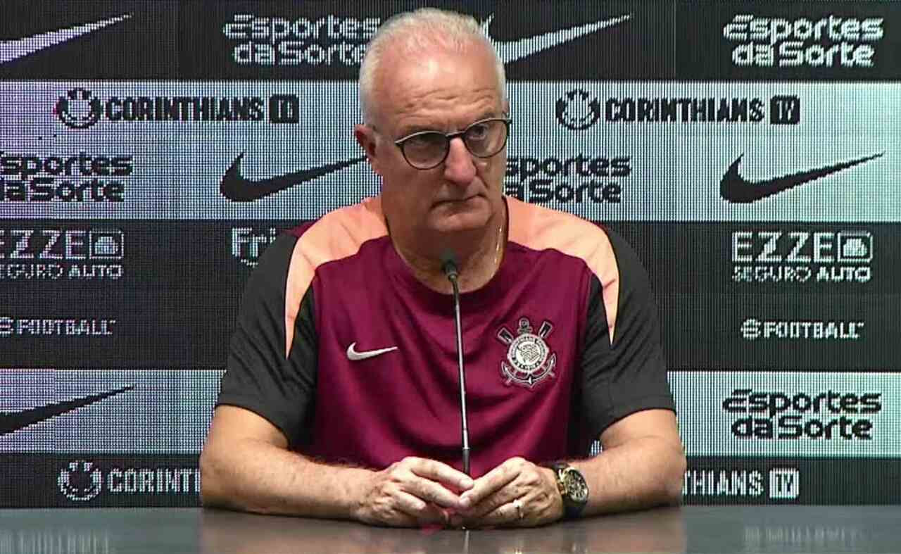 Imagem da noticia Dorival comemora título, mas ressalta: "Não fiquemos parados nessas conquistas"
