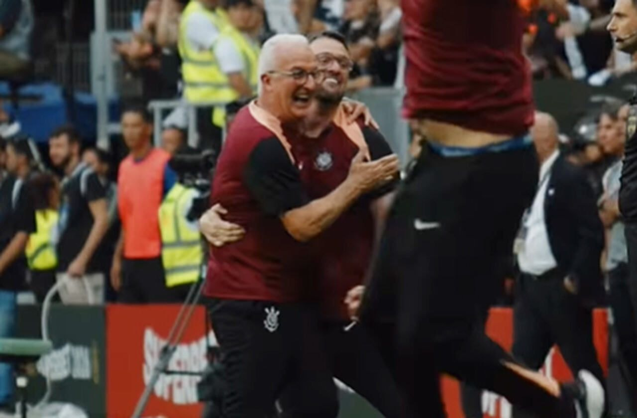 Imagem da noticia Dorival explica como "anulou" Flamengo e exalta Corinthians: "Foram valentes"