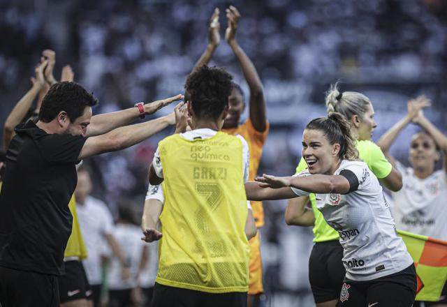 Imagem da noticia É penta! Corinthians bate Ferroviária e conquista Brasileirão Feminino