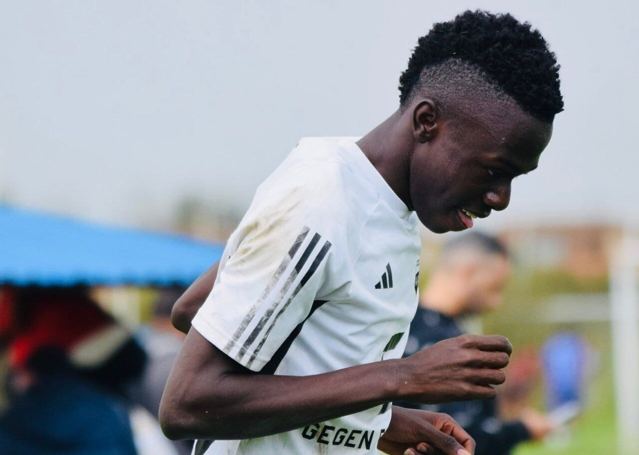 Imagem da noticia Promessa da seleção colombiana morre em acidente de carro