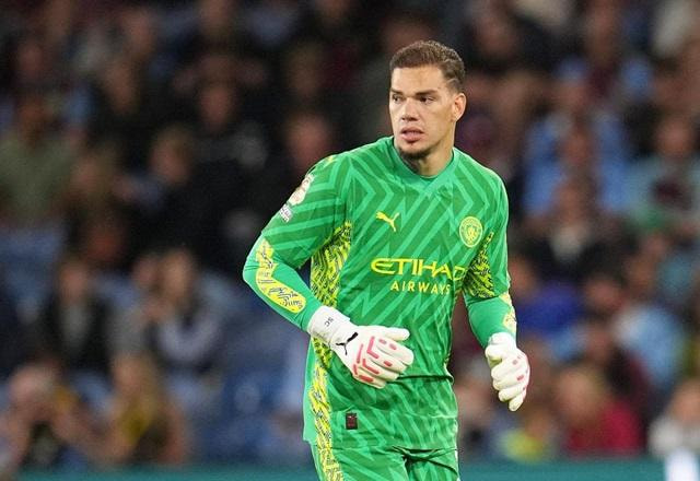 Imagem da noticia The Best 2023: Ederson está entre os finalistas para melhor goleiro