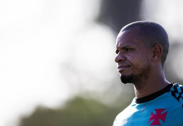 Imagem da noticia Edimar, do Vasco, recebe ameaças de morte: "Vou matar você e suas filhas"