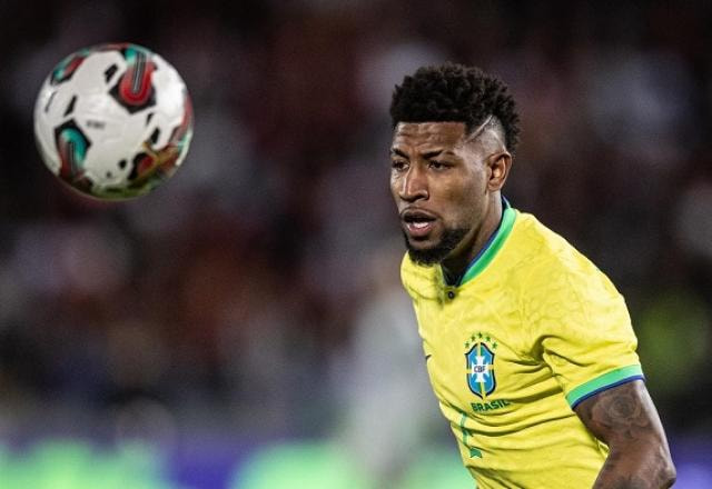 Imagem da noticia Diniz convoca Emerson Royal para o lugar de Danilo na seleção brasileira