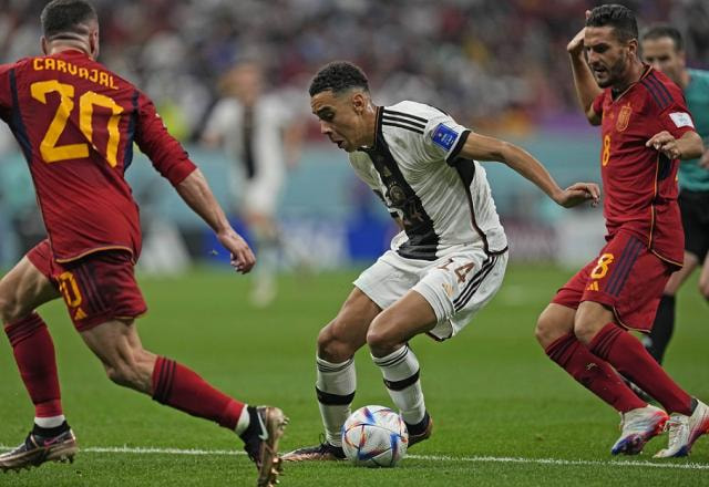Imagem da noticia Alemanha busca empate com a Espanha e segue viva na Copa do Mundo