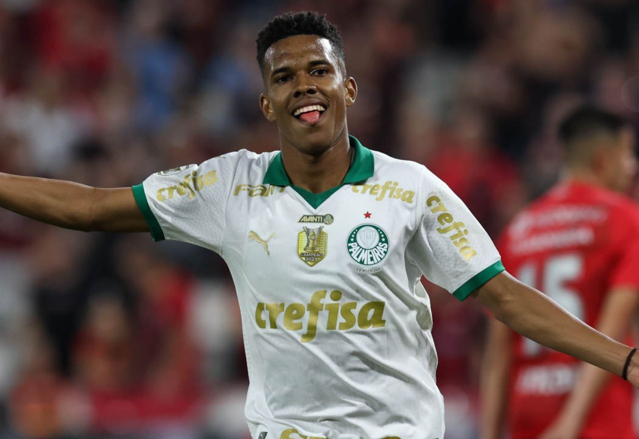 Imagem da noticia Estêvão, do Palmeiras, se aproxima de superar recorde de Neymar no Brasileirão