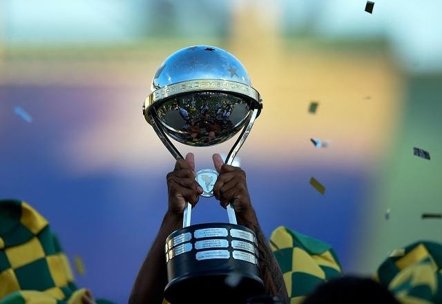 Imagem da noticia Experientes e azarões: conheça os clubes estrangeiros da Sul-Americana