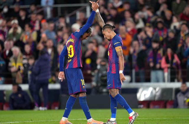 Com brilho de Raphinha, Barcelona vence o Osasuna e se isola na liderança do Espanhol Com brilho de Raphinha, Barcelona vence o Osasuna e se isola na liderança do Espanhol