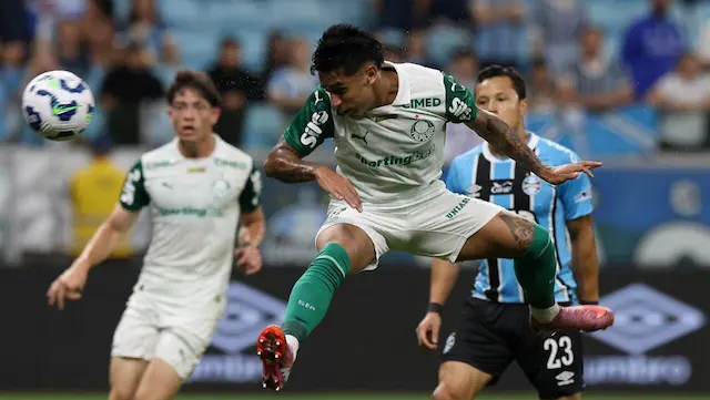 Palmeiras encerra seca de gols, mas chega ao quinto jogo sem vitória Palmeiras encerra seca de gols, mas chega ao quinto jogo sem vitória