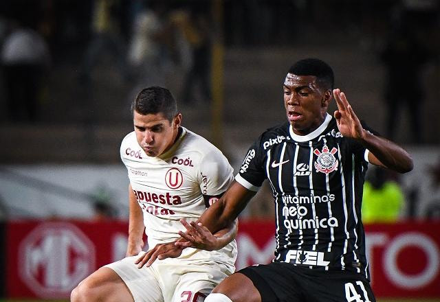 Imagem da noticia Corinthians vence Universitario e está classificado às oitavas da Sul-Americana