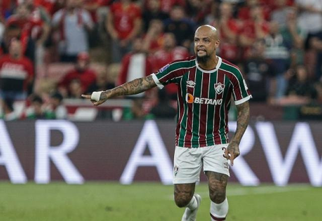 Imagem da noticia Felipe Melo e Walker brigam após apito final de City x Fluminense