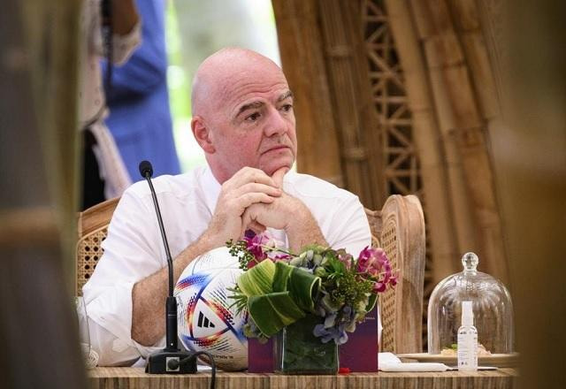 Imagem da noticia Fifa se manifesta após proibição da venda de cerveja nos arredores dos estádios