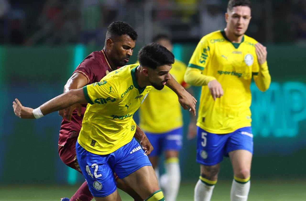 Imagem da noticia Flaco López vive momento turbulento às vésperas da final da Libertadores