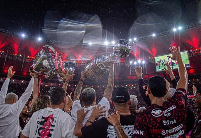 Imagem da noticia Flamengo anuncia desfile com taças em trio elétrico no Centro do Rio