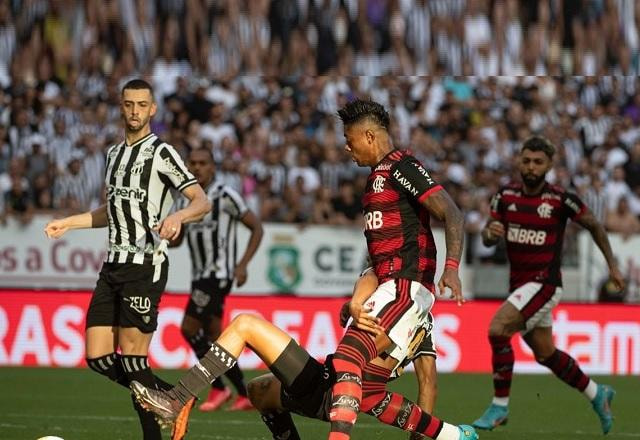 Imagem da noticia Flamengo sofre gol no último minuto e só empata com o Ceará