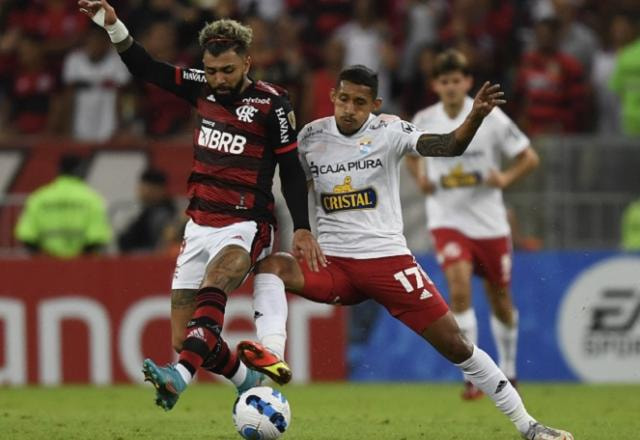 Imagem da noticia Flamengo bate Cristal e secará River por 2ª melhor campanha da Libertadores
