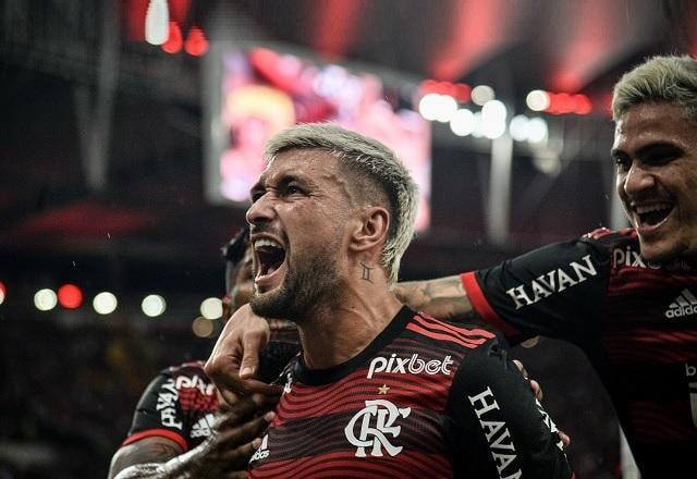 Imagem da noticia Flamengo vence o São Paulo de novo e está na final da Copa do Brasil
